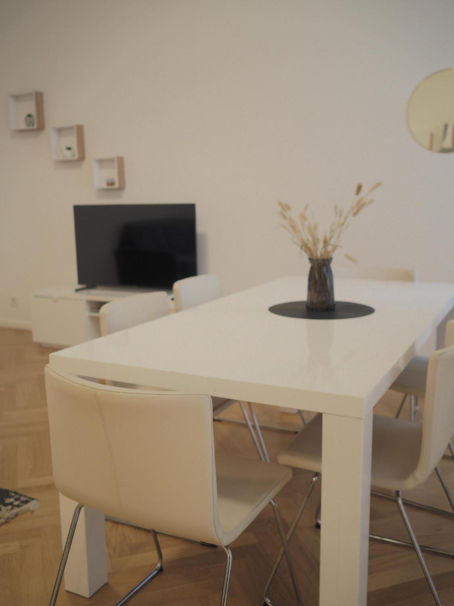 Home Sweet Home - Vienna Central Extérieur photo